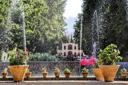 باغ شاهزاده ماهان در بهار