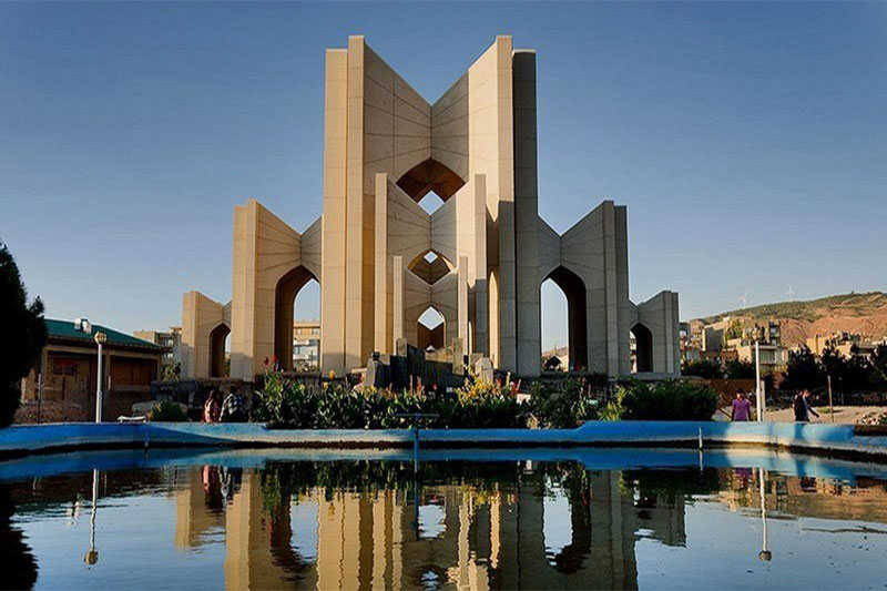 نمای کلی از مقبره الشعرا